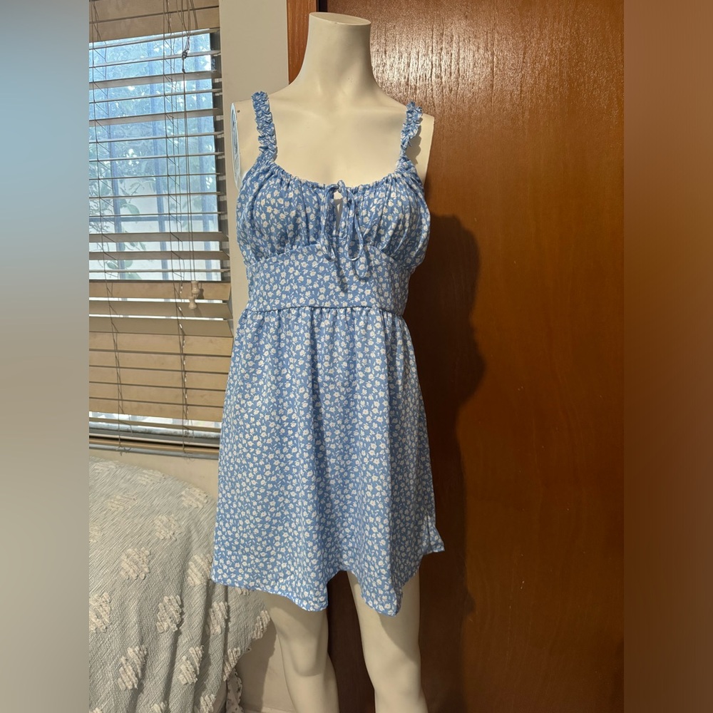 Floral blue dress size M